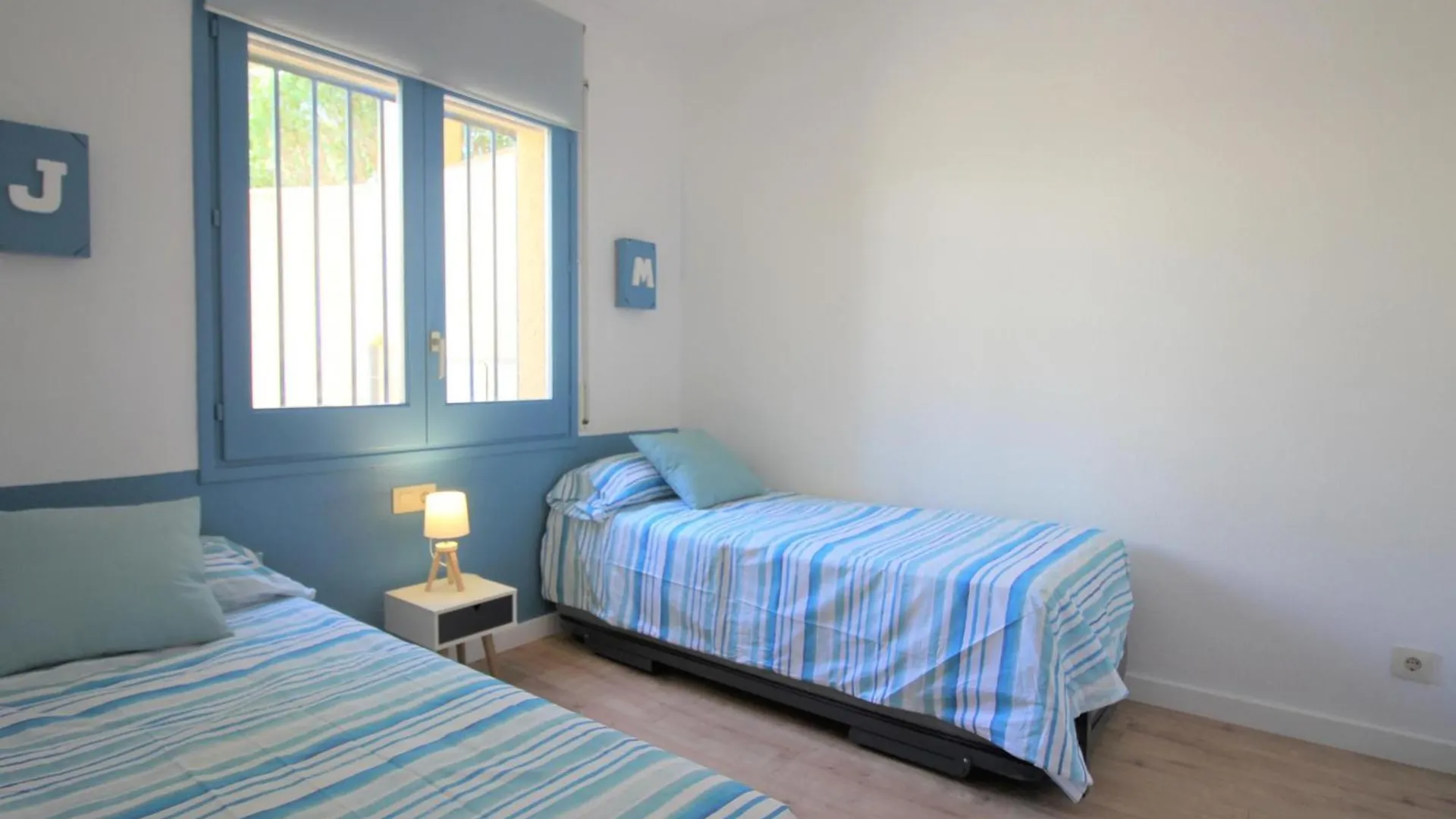 Apartamento Con Jardin A 150 M De La Playa, 2 Habitaciones, Terraza Con Vistas Parciales Al Mar, Ac, Bbq. - Es-228-151 Llança 0*,  Spanien