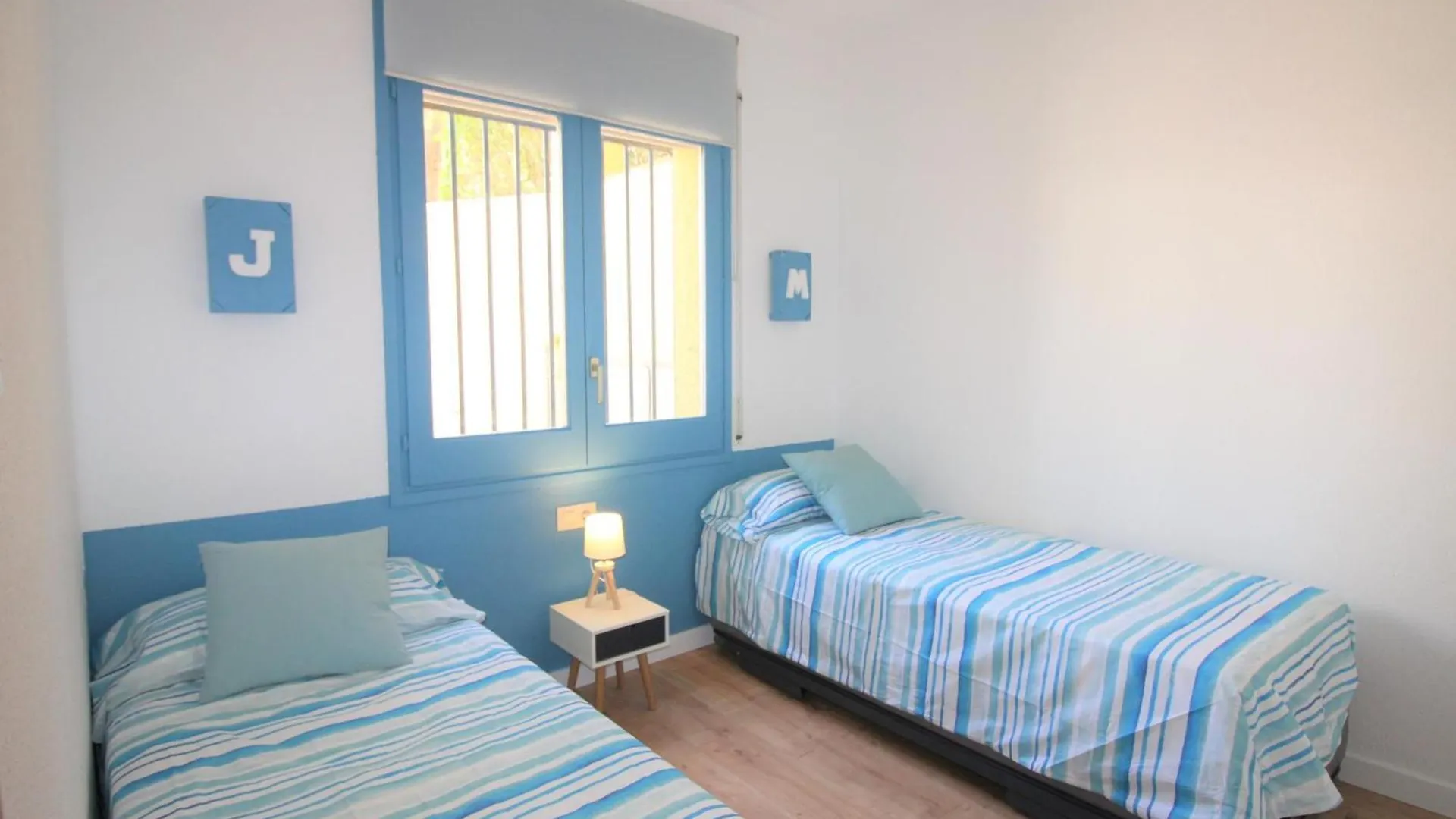 Apartamento Con Jardin A 150 M De La Playa, 2 Habitaciones, Terraza Con Vistas Parciales Al Mar, Ac, Bbq. - Es-228-151 Llança Lägenhet