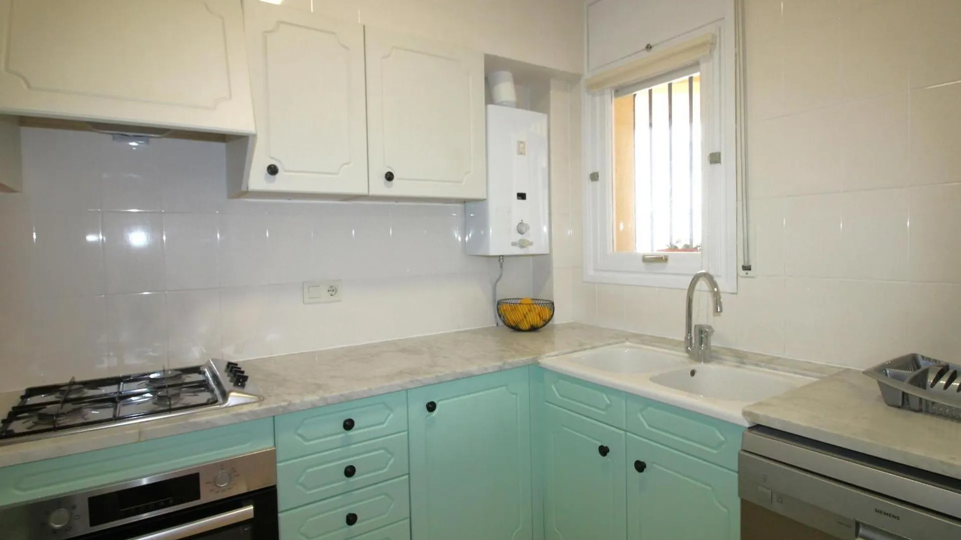 Lägenhet Apartamento Con Jardin A 150 M De La Playa, 2 Habitaciones, Terraza Con Vistas Parciales Al Mar, Ac, Bbq. - Es-228-151 Llança Spanien