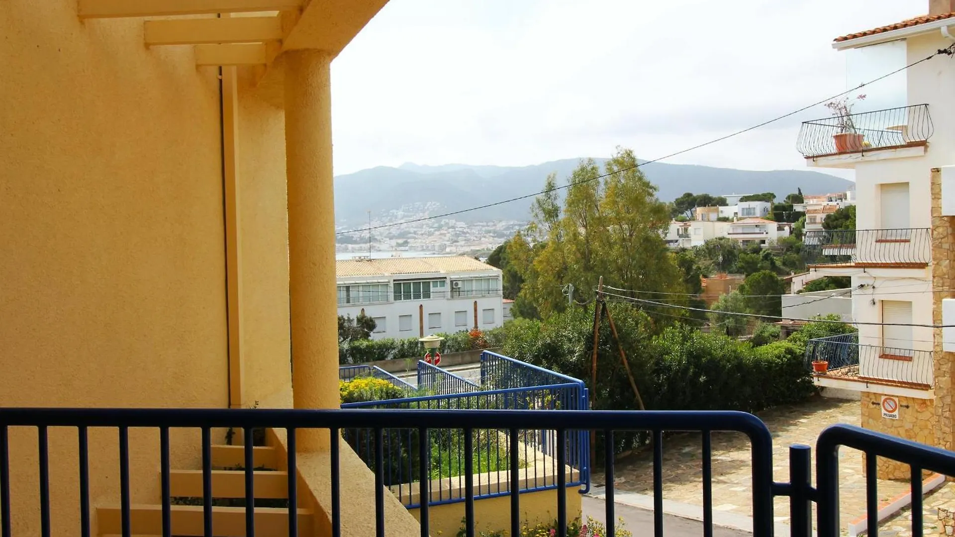 Lägenhet Apartamento Con Jardin A 150 M De La Playa, 2 Habitaciones, Terraza Con Vistas Parciales Al Mar, Ac, Bbq. - Es-228-151 Llança