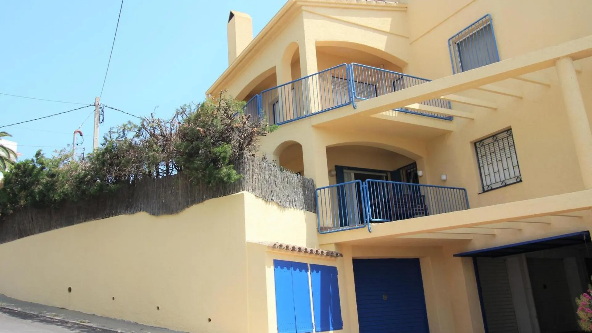 Apartamento Con Jardin A 150 M De La Playa, 2 Habitaciones, Terraza Con Vistas Parciales Al Mar, Ac, Bbq. - Es-228-151 Llança 아파트