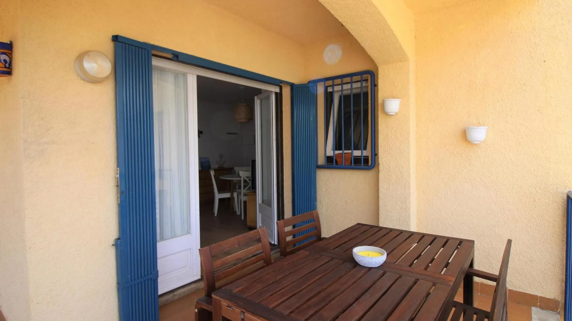 Apartamento Con Jardin A 150 M De La Playa, 2 Habitaciones, Terraza Con Vistas Parciales Al Mar, Ac, Bbq. - Es-228-151 Llança 아파트